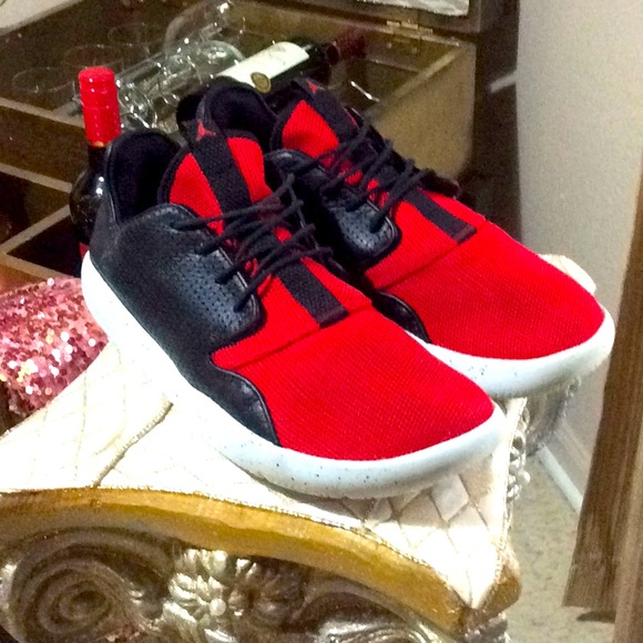 Jordan’s..accepting offers - Picture 7 of 9